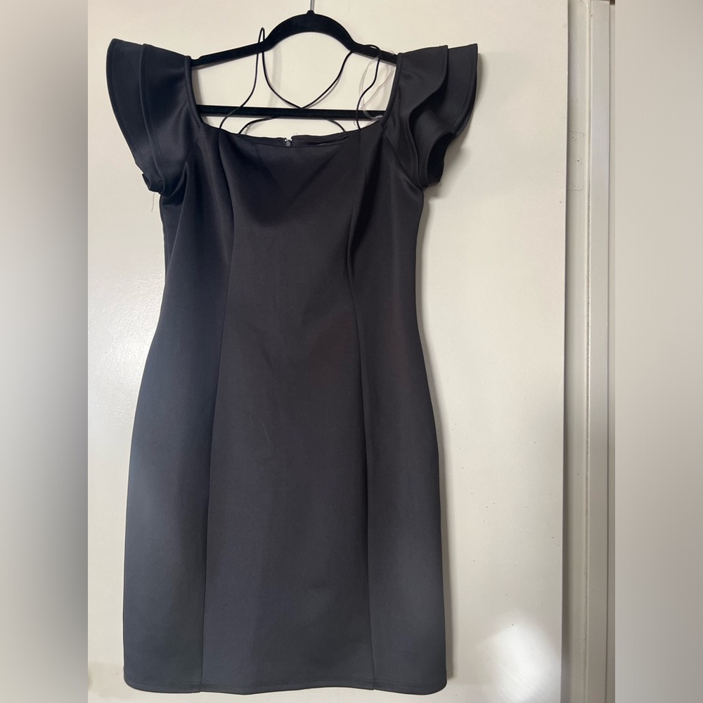 Classic Black Women's Dress - Elegant Short Sleeve